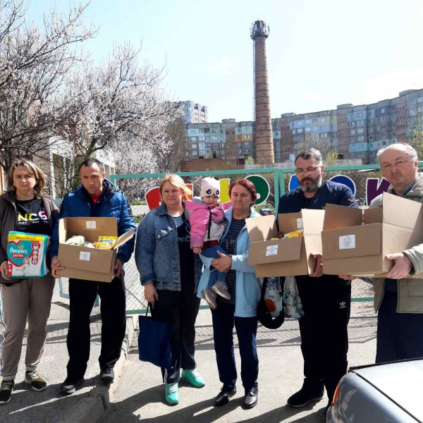 On these pictures are the many families from Kharkiv..
