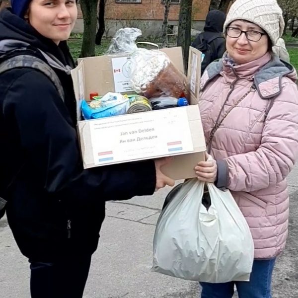 Thank you to Jan van Delden for sponsoring this food basket in Ukraine