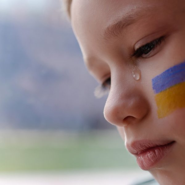 Make Christmas possible for the children in Ukraine.