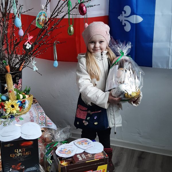 Our project is continuing the distribution of gifts to kids for orthodox Easter